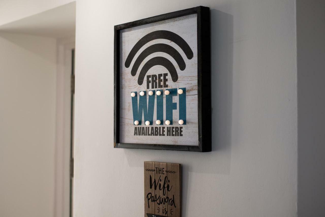2 Ensuites, Garden, Smart Tv'S In All Rooms! Swansea Luaran gambar